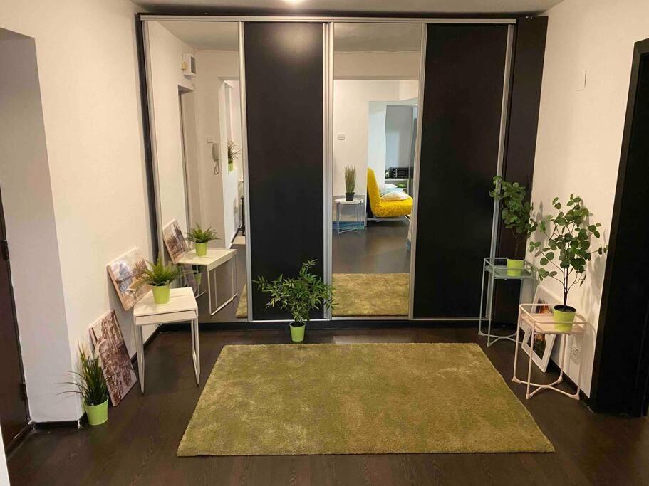 Green Apartment 43 Boekarest Buitenkant foto
