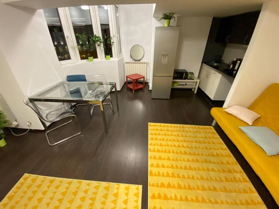 Green Apartment 43 Boekarest Buitenkant foto